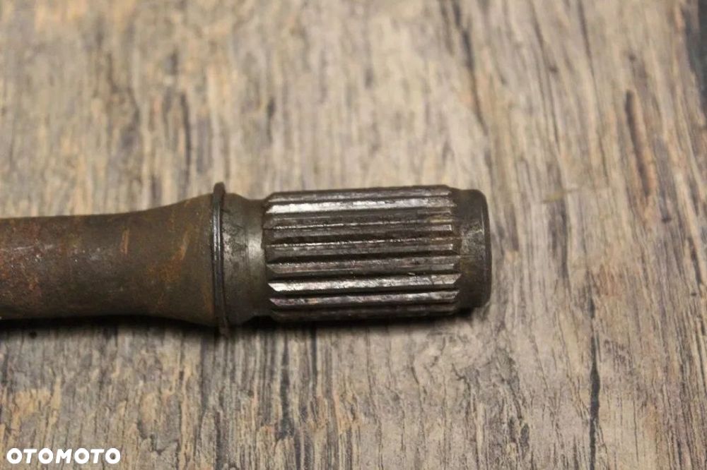 WAŁ KARDANA NAPĘDOWY FJR 1300 06r. - 2