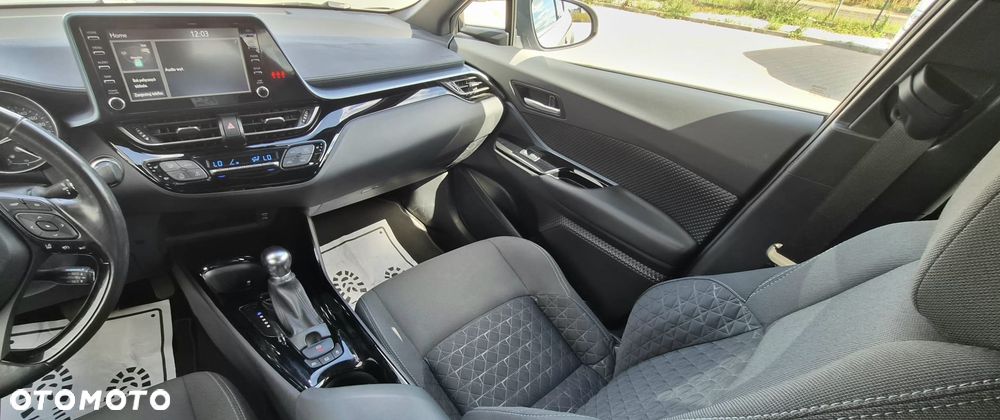 Toyota C-HR - 30