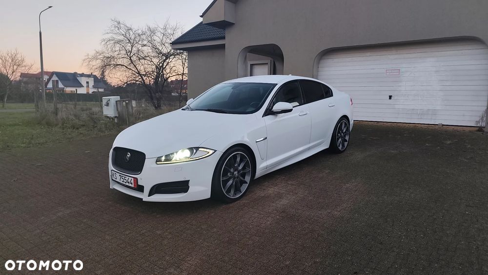 Jaguar XF 3.0 V6 D R-Sport - 39