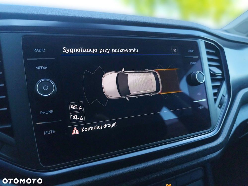 Volkswagen T-Roc 1.0 TSI Life - 24