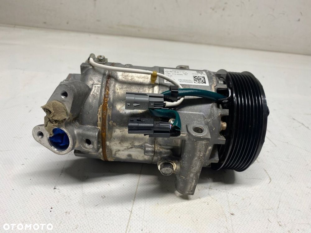 KOMPRESOR KLIMATYZACJI RENAULT CLIO V 5 1.0 TCE 926004423R 19-23 - 3