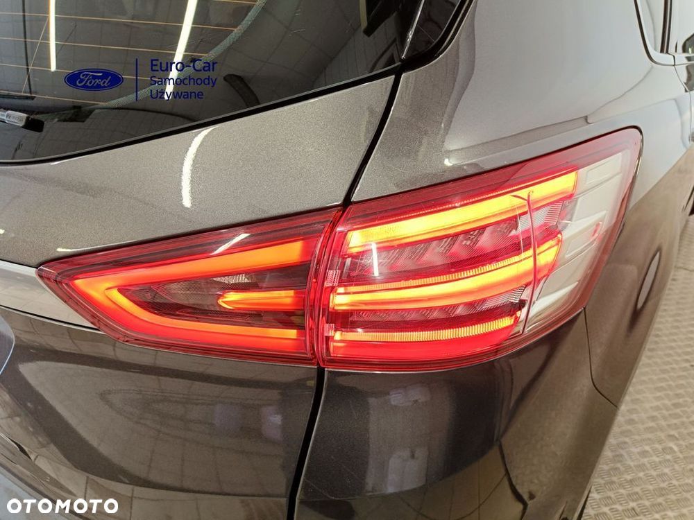 Ford S-Max - 13