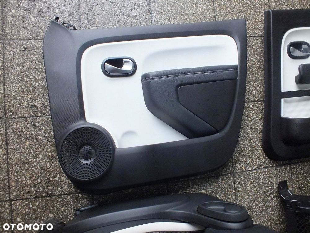 Fotele Kanapa Boczki Półskóra Renault Twingo III E-TECH - 14