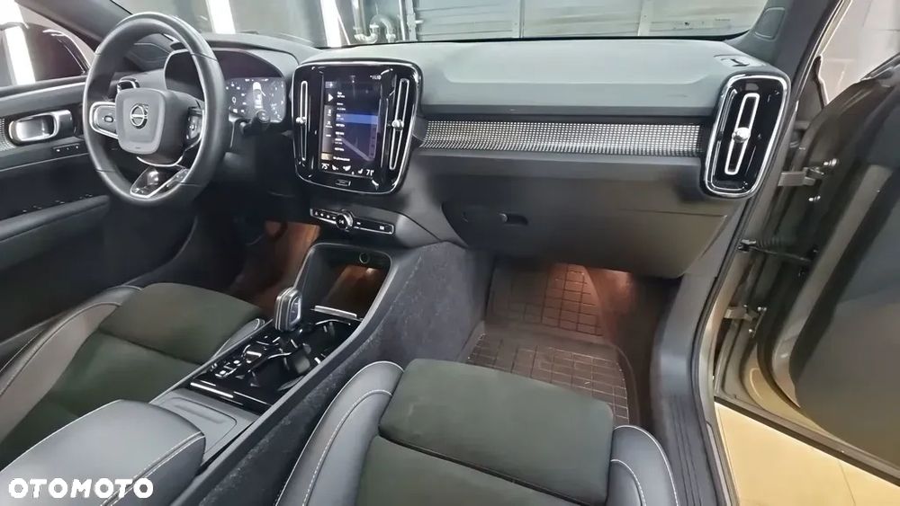 Volvo XC 40 T5 AWD Geartronic R-Design - 8