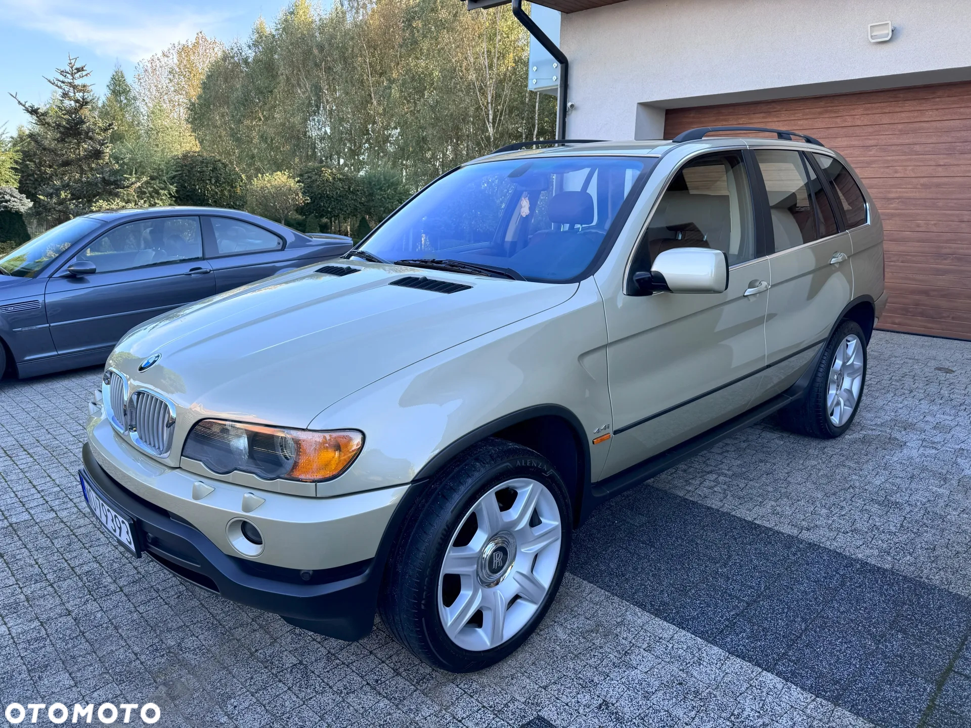 BMW X5 4.4i - 2