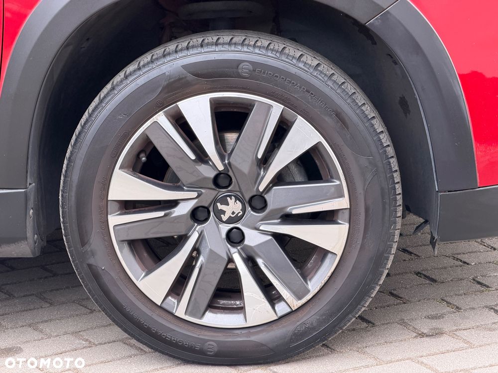 Peugeot 2008 - 9