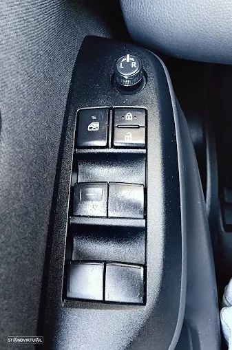 Toyota Yaris Cross 1.5 HDF Comfort Plus - 43