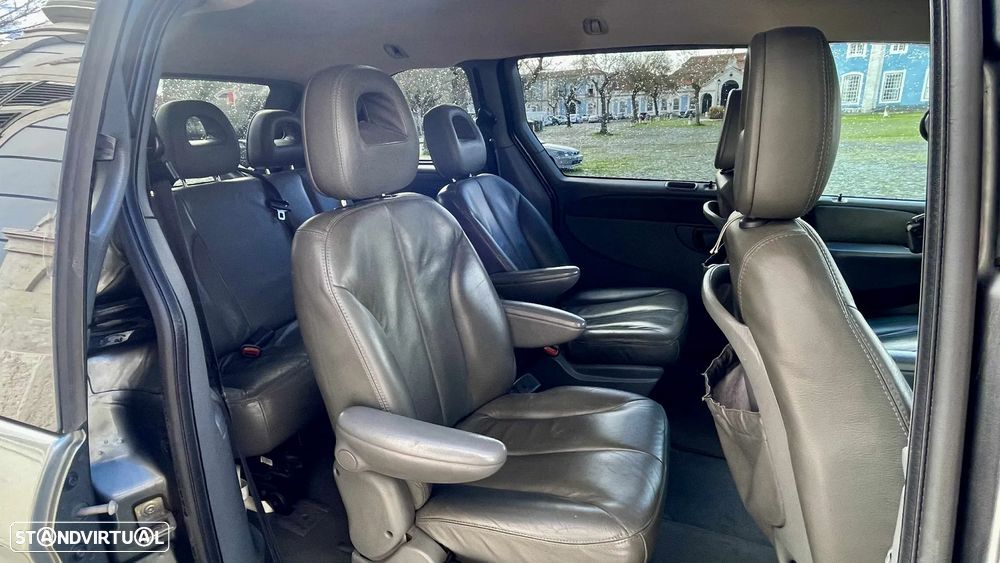 Chrysler Voyager 2.5 CRD Manhattan - 14