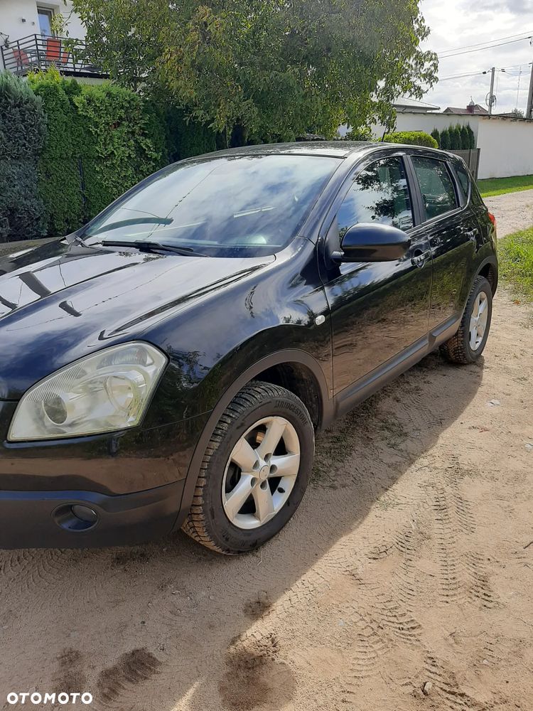 Nissan Qashqai 1.6 visia - 1