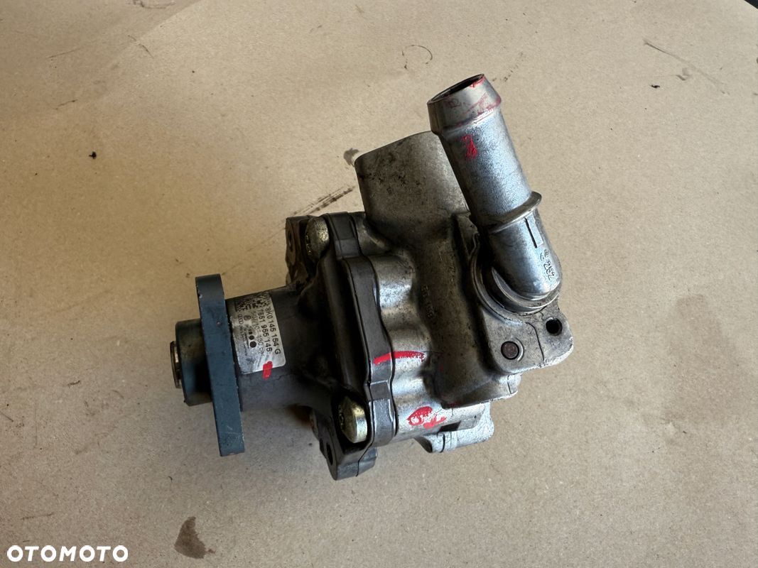 AUDI A4 B8 Q5 2.0 TDI POMPA WSPOMAGANIA 8K0145154G - 1