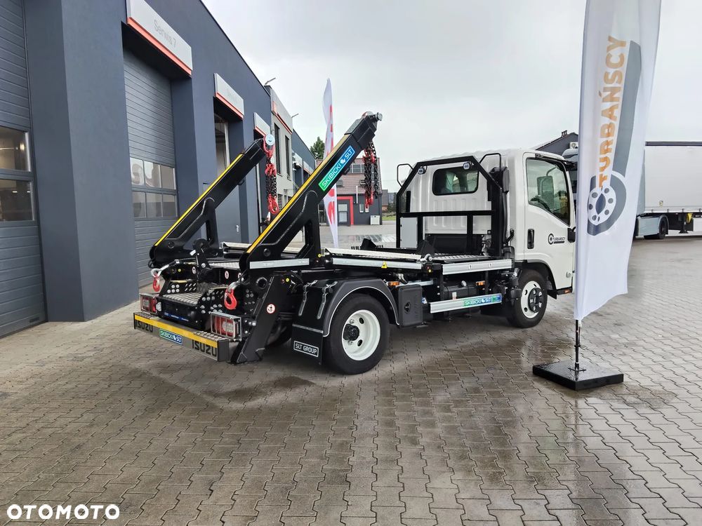 Isuzu M29F - 5