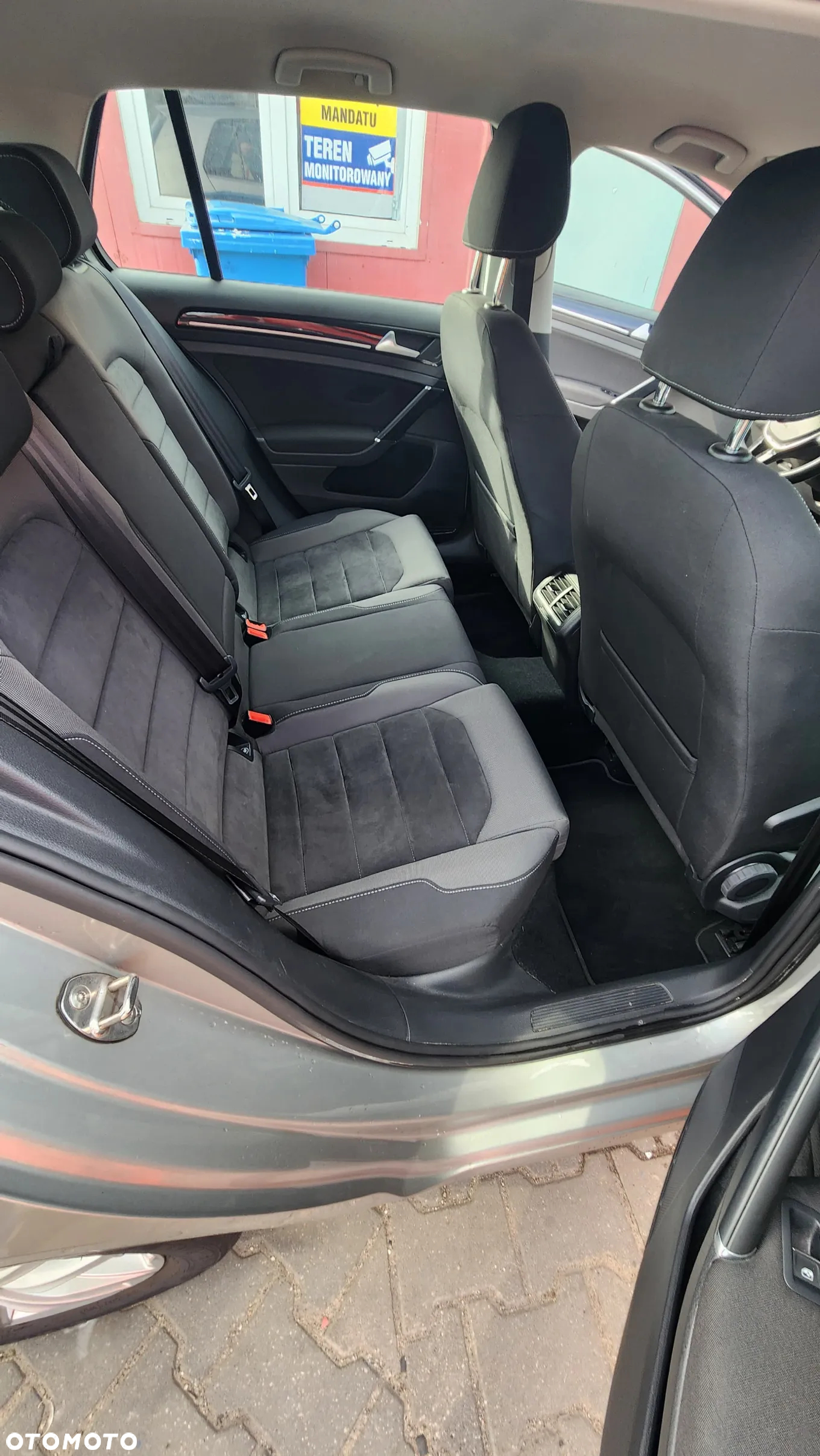 Volkswagen Golf VII 1.6 TDI BMT Highline - 9