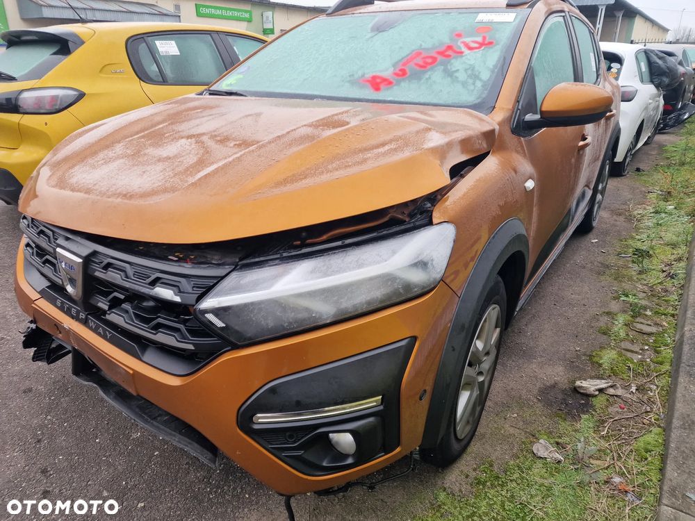 Dacia Sandero Stepway TCe 100 Celebration - 10