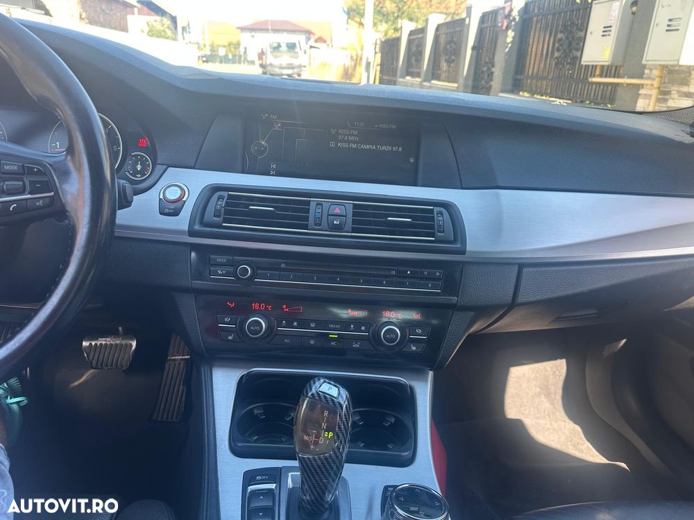 BMW Seria 5 520d - 12