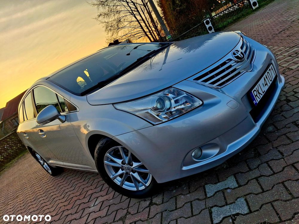 Toyota Avensis 1.8 Executive - 3