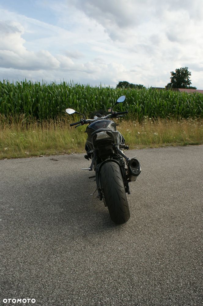 BMW S - 10