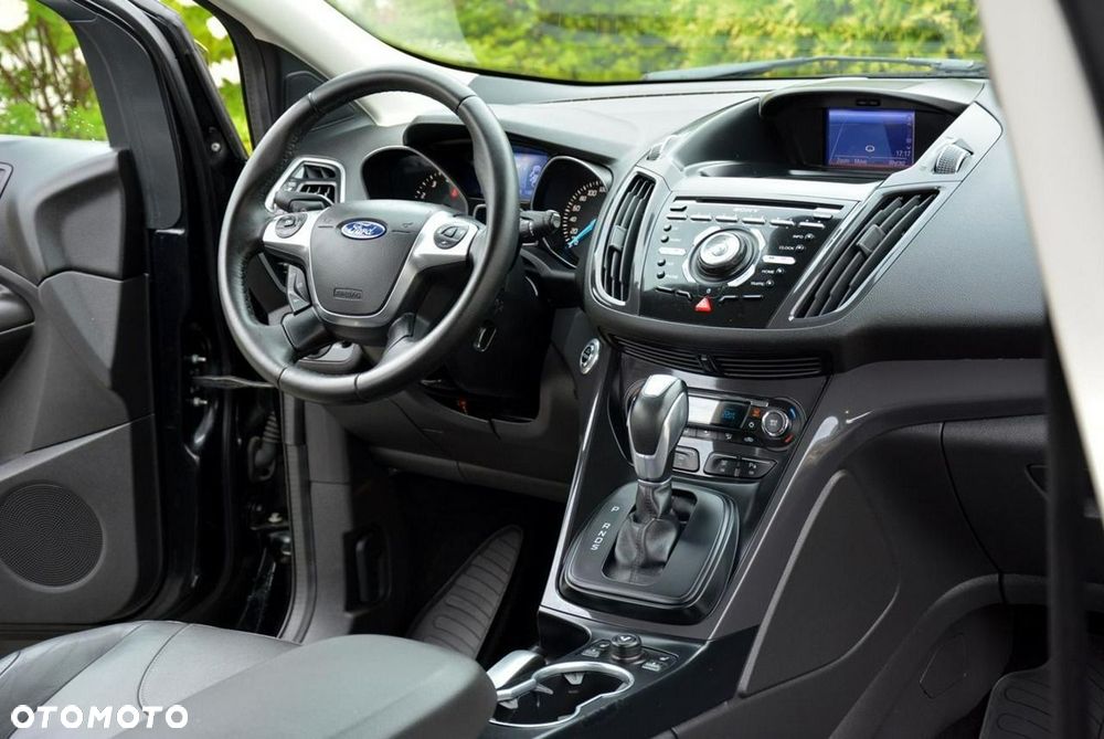 Ford Kuga 1.6 EcoBoost 4WD Titanium - 20