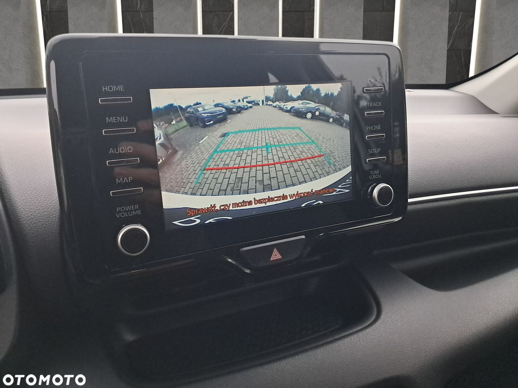 Toyota Yaris Hybrid 1.5 Comfort - 22