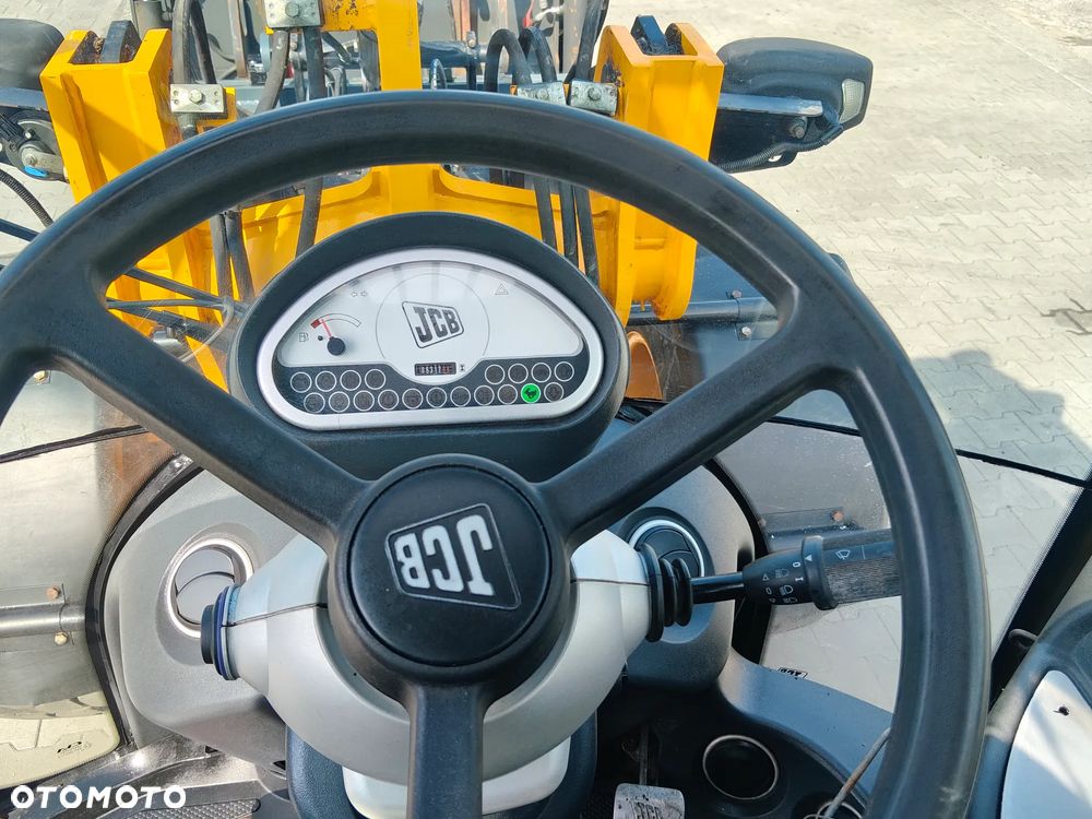 JCB 406 - 13