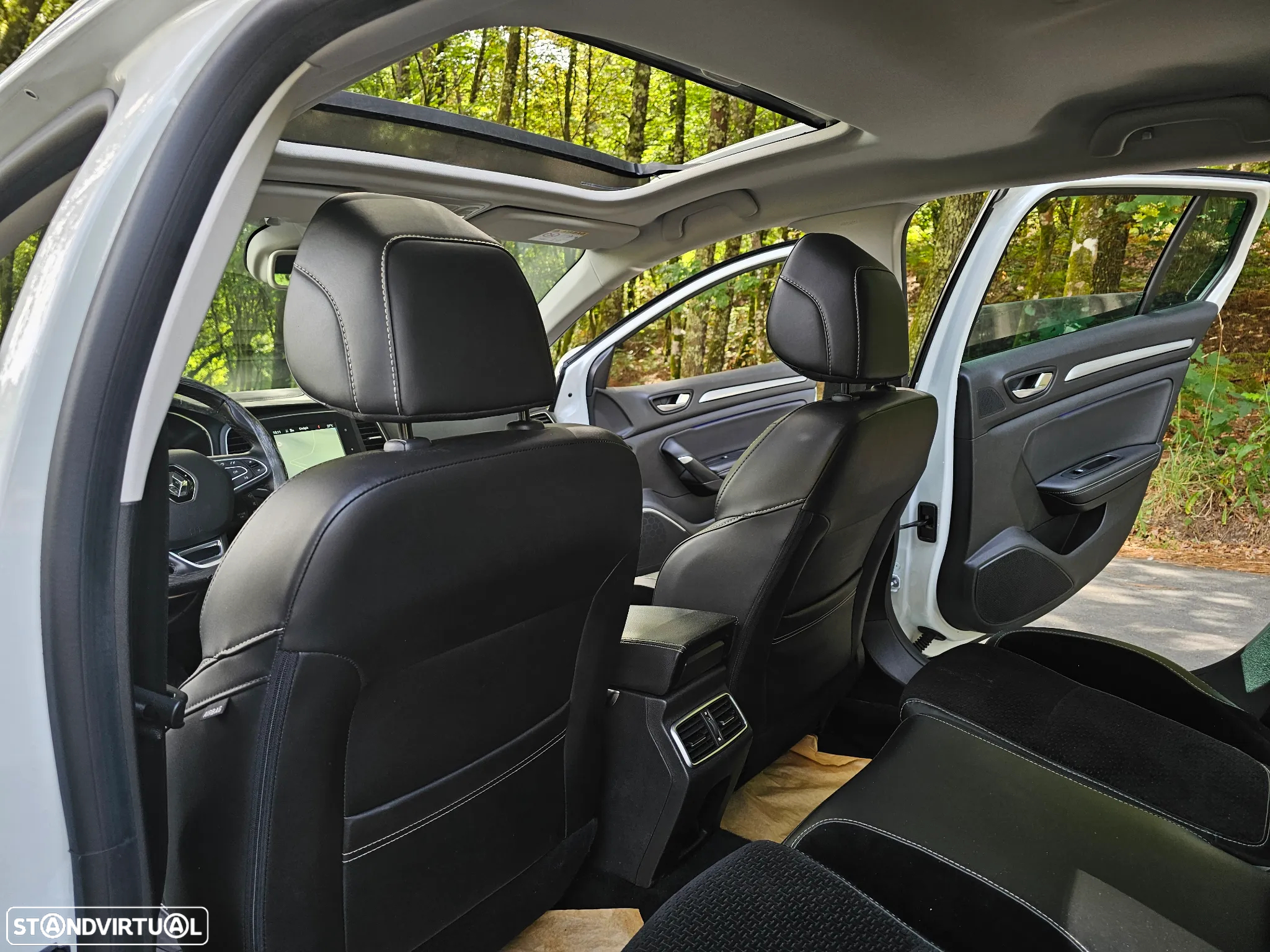 Renault Mégane Sport Tourer 1.6 dCi GT Line J18 - 34