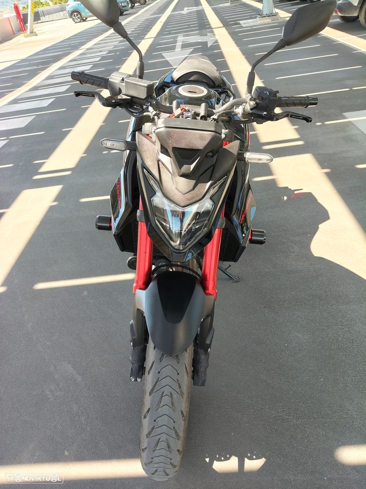 Honda Hornet CB750A - 2