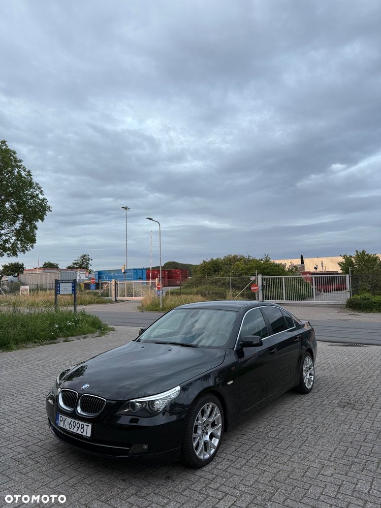 BMW Seria 5 523i - 18