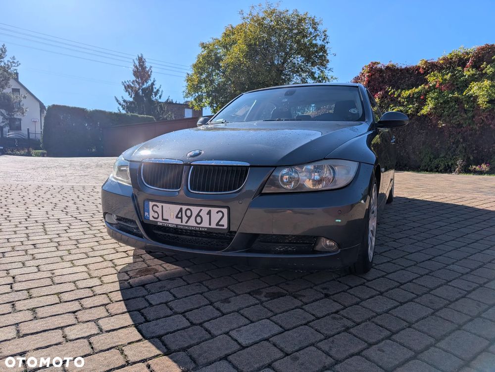 BMW 318D 2008 photo 4