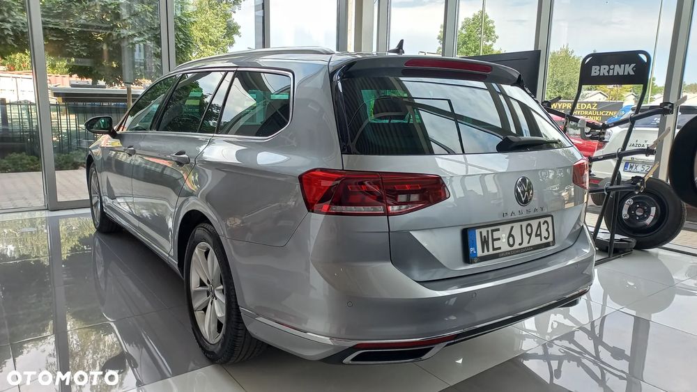 Volkswagen Passat 2.0 TSI Elegance DSG - 9