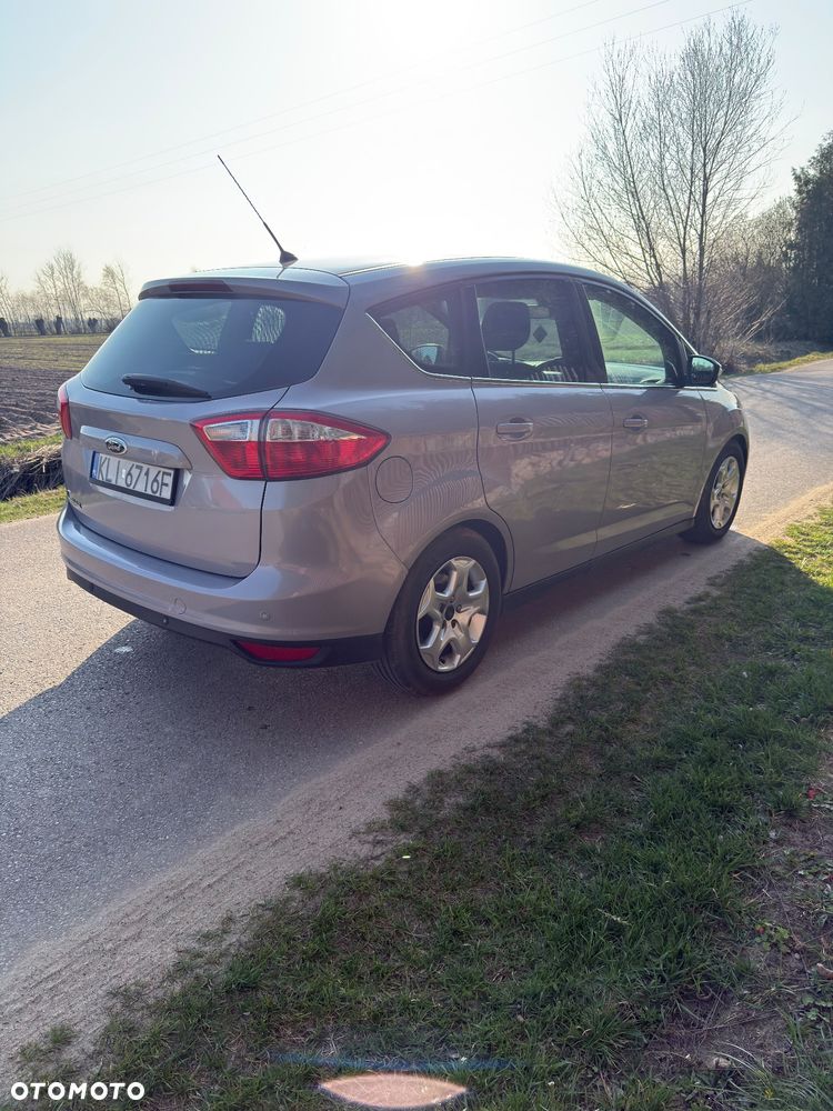 Ford C-MAX - 11