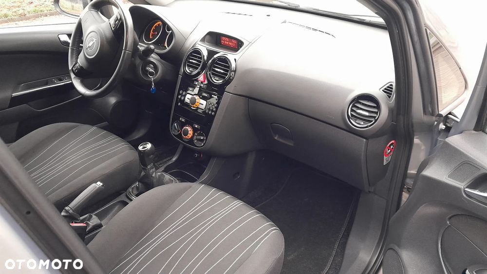 Opel Corsa 1.4 16V Edition 111 Jahre - 11