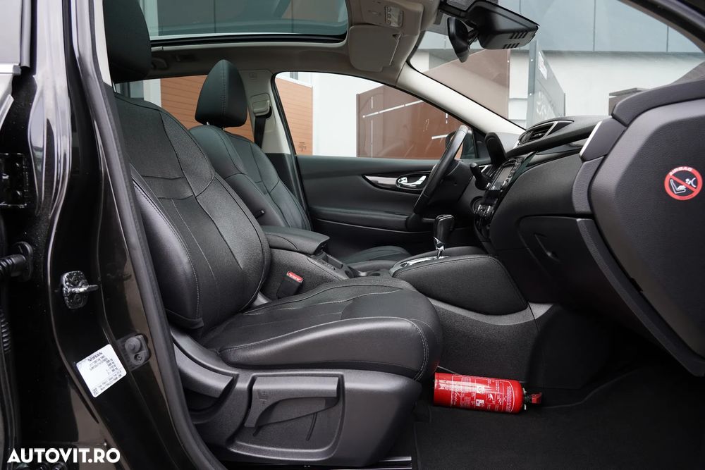 Nissan Qashqai 1.6 DCI Xtronic TEKNA - 8