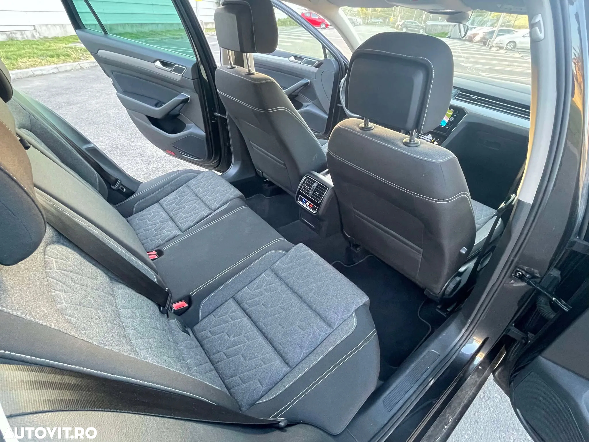 Volkswagen Passat Variant 1.5 TSI OPF DSG Business - 15
