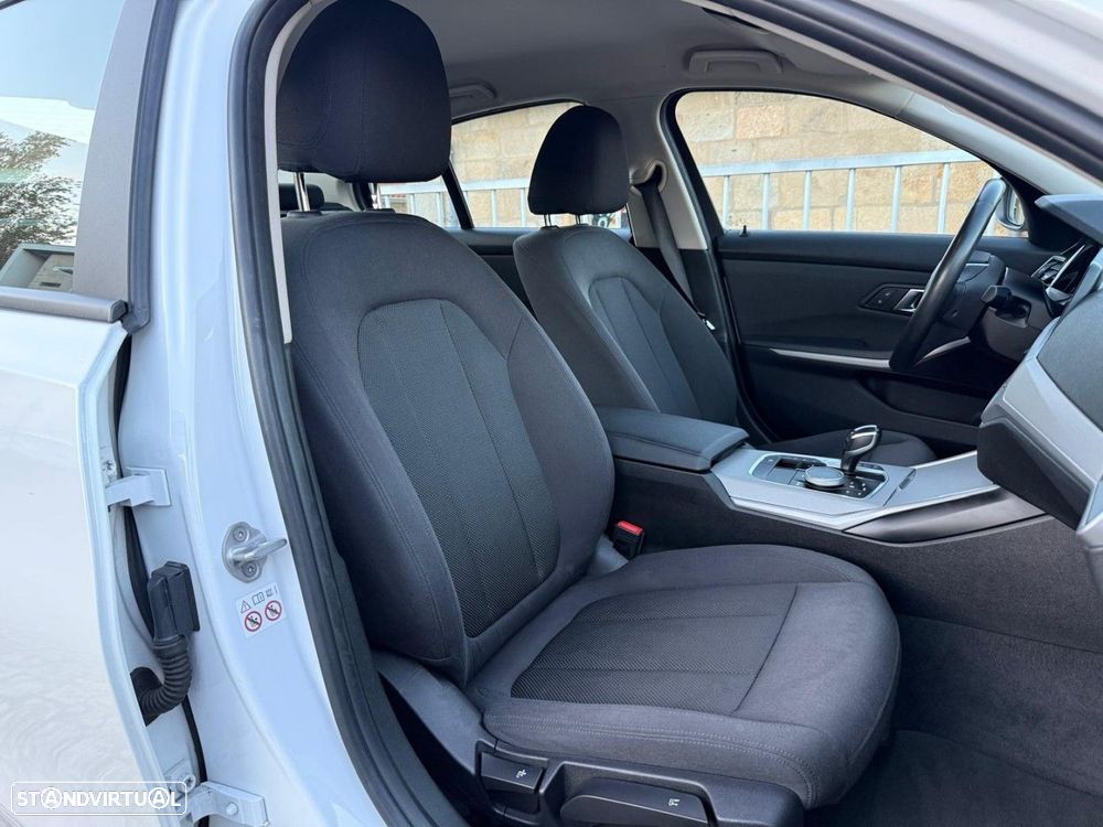 BMW 330 e Corporate Edition Auto - 15