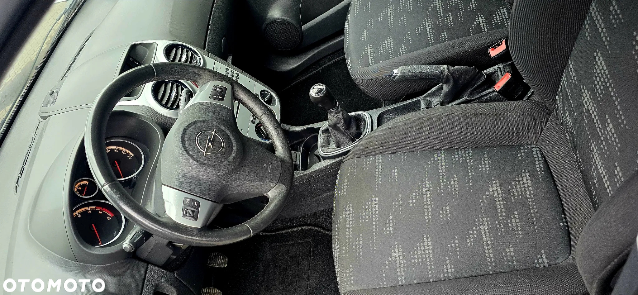 Opel Corsa 1.2 16V 111 - 11