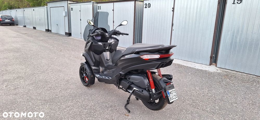 Piaggio MP-3 - 5