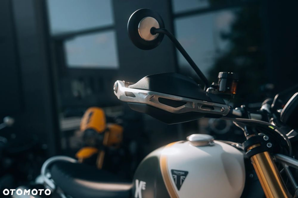 Triumph Scrambler - 17