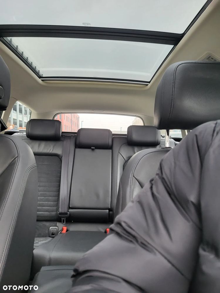 Volkswagen Passat - 9