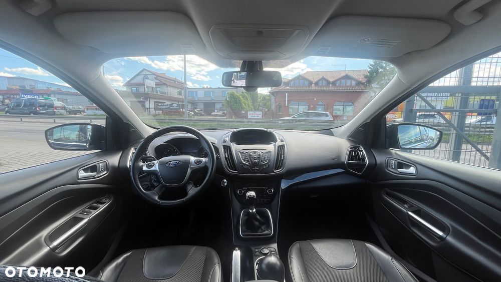Ford Kuga 1.6 EcoBoost 2x4 Titanium - 7