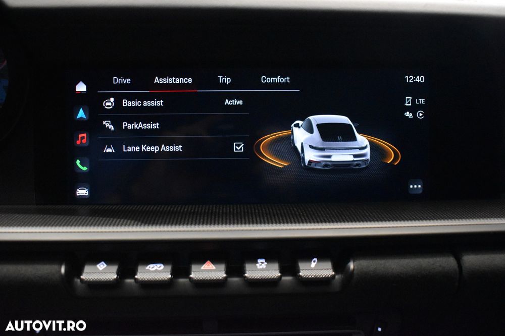 Porsche 911 Carrera 4 GTS PDK - 18