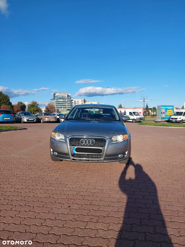 Audi A4 - 4