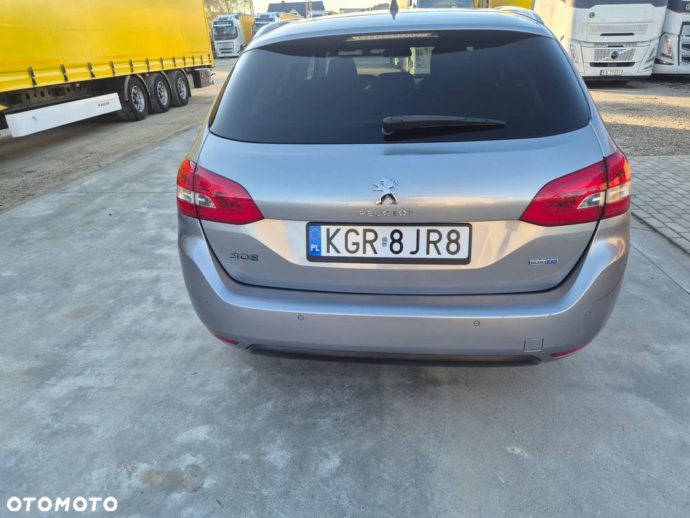 Peugeot 308 - 13