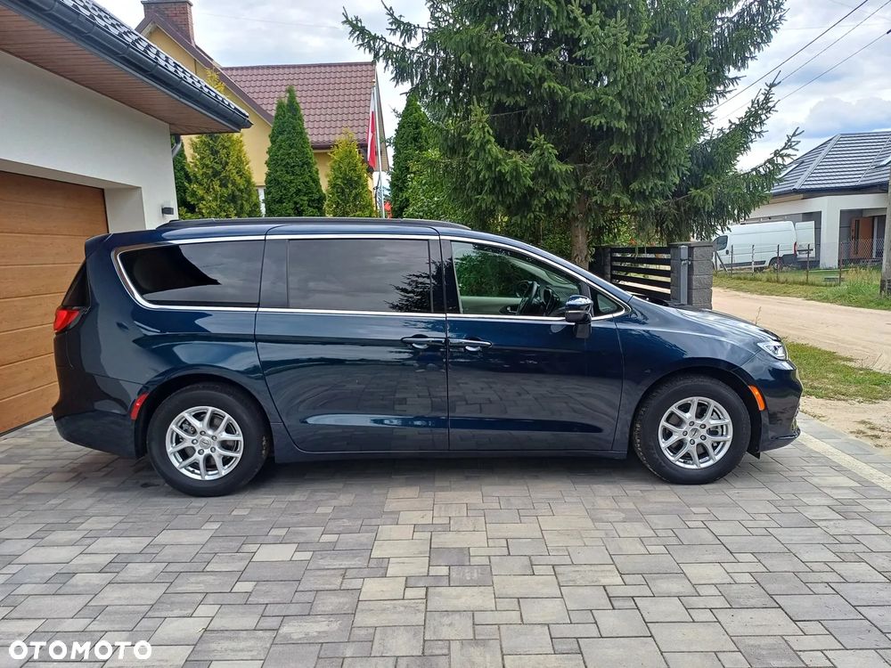 Chrysler Pacifica - 6