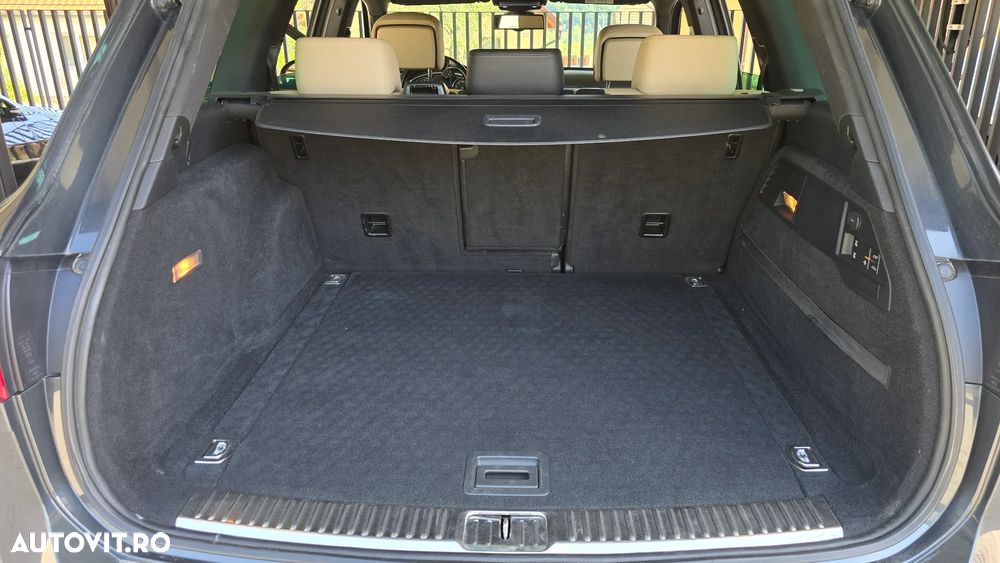 Volkswagen Touareg 3.0 V6 TDI BMT - 31