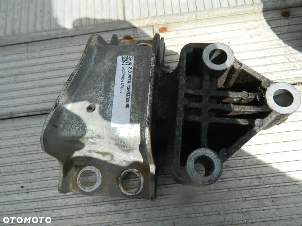 Fiat Ducato 2.3 Euro 6 Wspornik łapa Poduszka silnika - 1