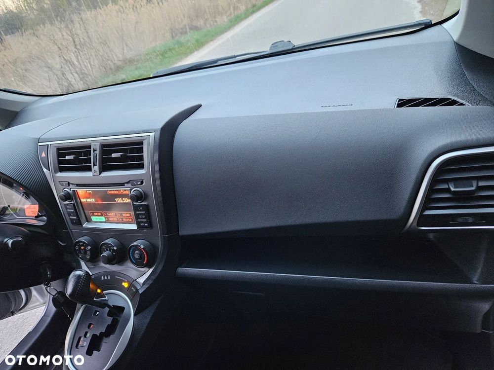 Toyota Verso S 1.33 VVT-i Multidrive Club - 32
