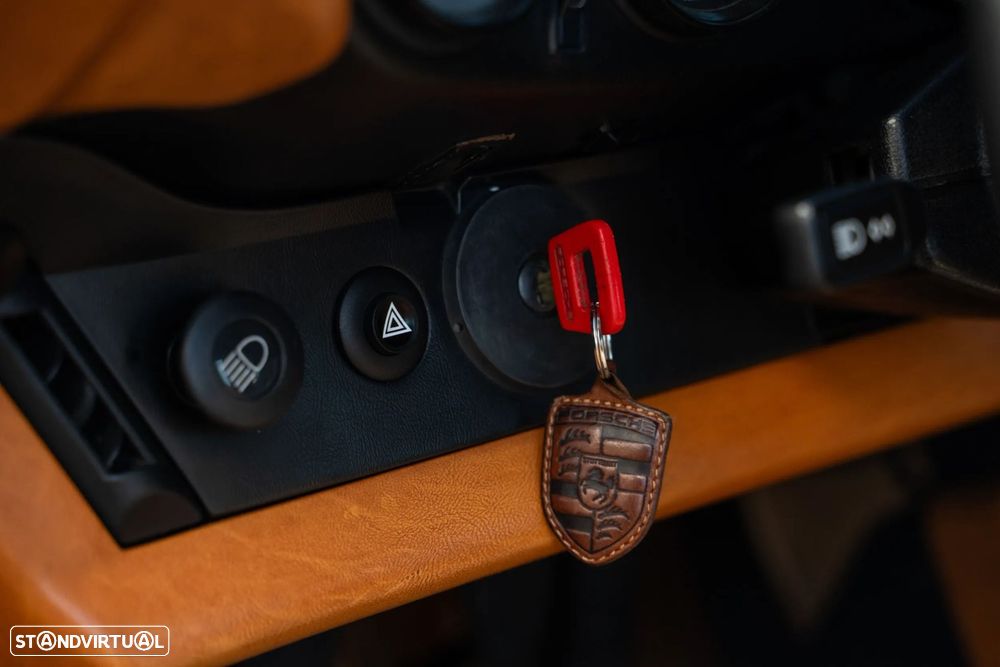 Porsche 911 Série G - 23