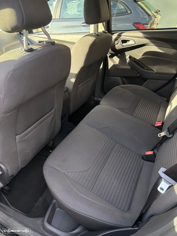 Ford Focus SW 1.5 TDCi Titanium - 14