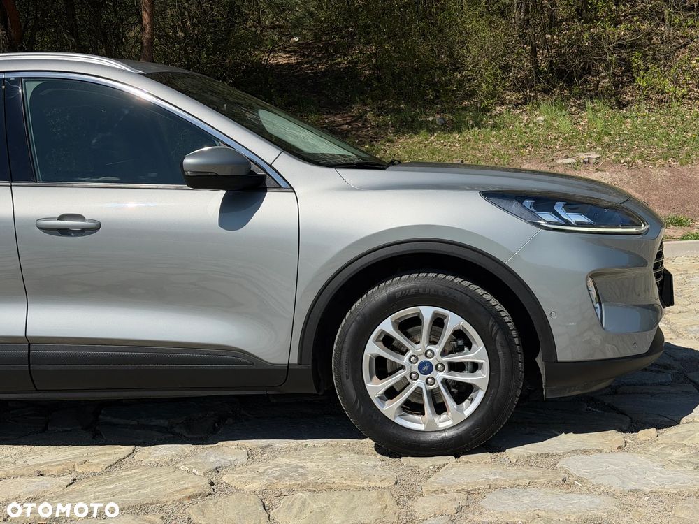 Ford Kuga 2.5 Duratec FHEV 4x4 TITANIUM X - 16