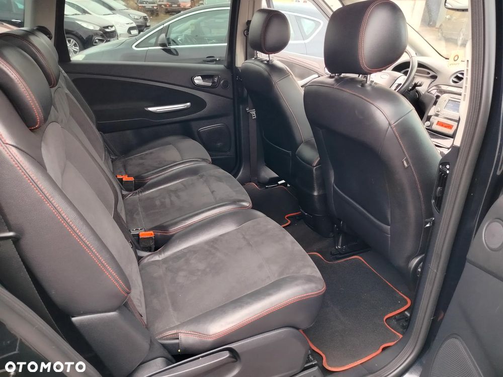 Ford S-Max - 27