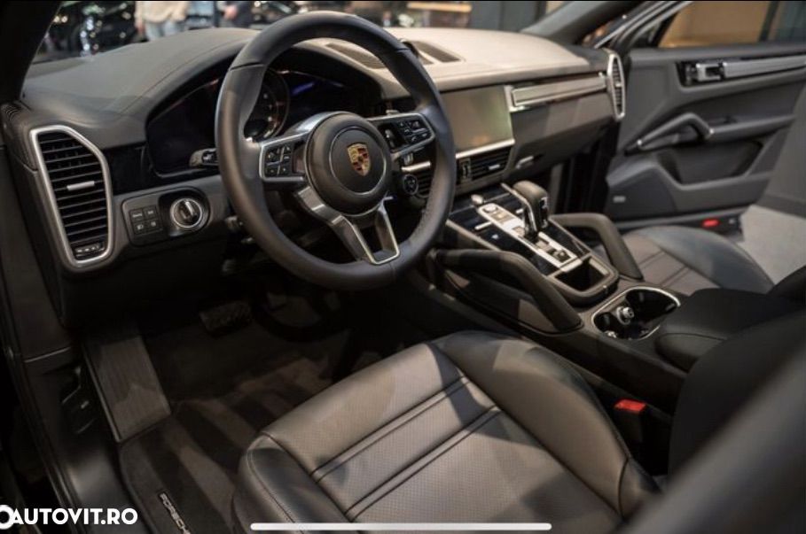 Porsche Cayenne - 4